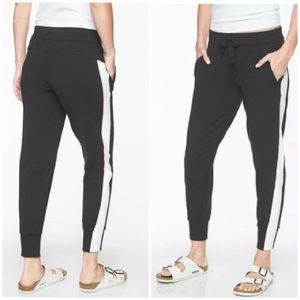 Athleta Metro Track Jogger Pant Black White Stripe Sz XS